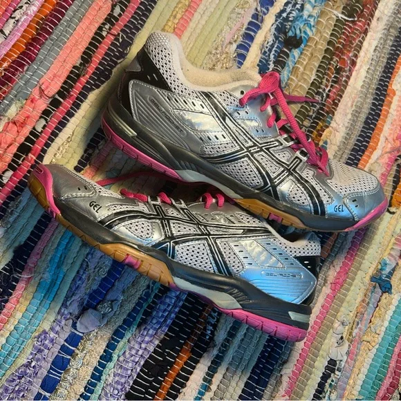 Asics 🩷Women's Silver and Pink Athletic Shoes - Picture 5 of 6